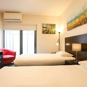 Alston Apartments Hotel